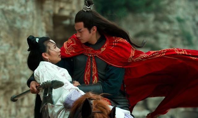 吕布三姓家奴，张飞为什么叫吕布三姓家奴（《三国演义》对吕布“三姓家奴”的定义客观吗）