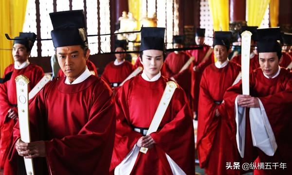 武则天是哪个朝代的，武则天是哪个朝代女皇（穿龙袍为何不敢称帝）