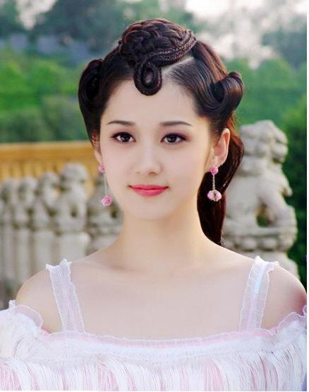 张娜拉刁蛮公主图片(膀圆腰粗撞脸赵丽颖,称缺钱就来中国遭抵制)