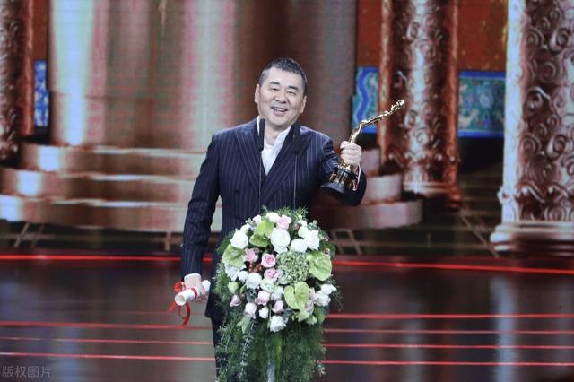 陈建斌结过几次婚，陈建斌结过几次婚年轻（陈建斌从“草根”变“皇阿玛”的上位史）