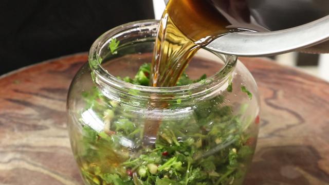 香菜怎么做好吃，野香菜怎么做好吃（终于找到香菜好吃的做法）