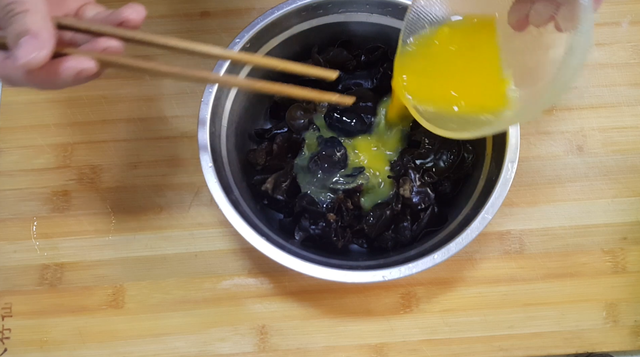 干木耳如何做家常菜，木耳吃了30年