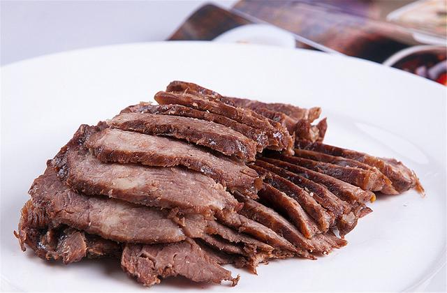 熟牛肉怎么挑好吃，价格与“生牛肉”几乎一样