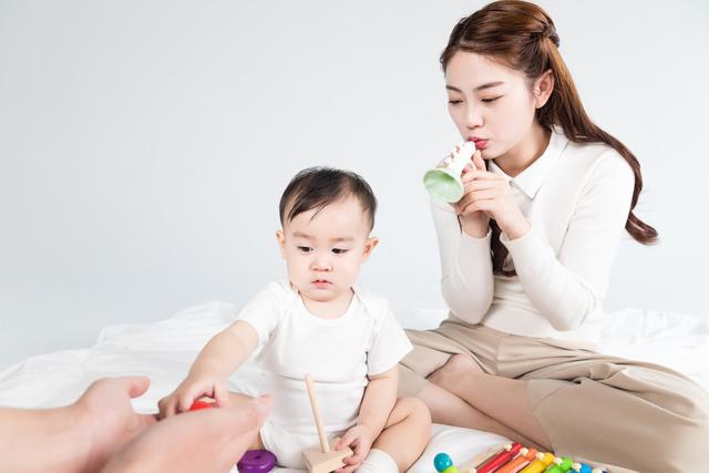 国家开放三胎真讽刺，国家开放三胎真讽刺贴吧（网友们的评论一面倒：三孩来了）