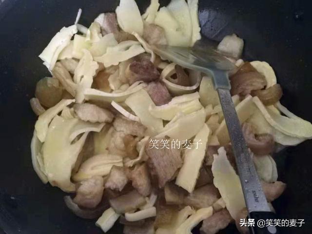 干竹笋怎样泡发好，干竹笋怎样泡发好吃又脆（简单两步就搞定）