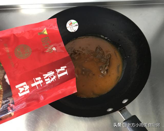 红烧牛肉炖土豆，红烧土豆牛肉的家常做法（这肉再贵也要买）