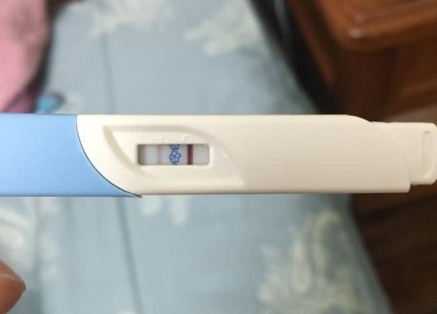 备孕的女人来说,如若发现月经推迟一周以上,那么就可以进行早孕测试了