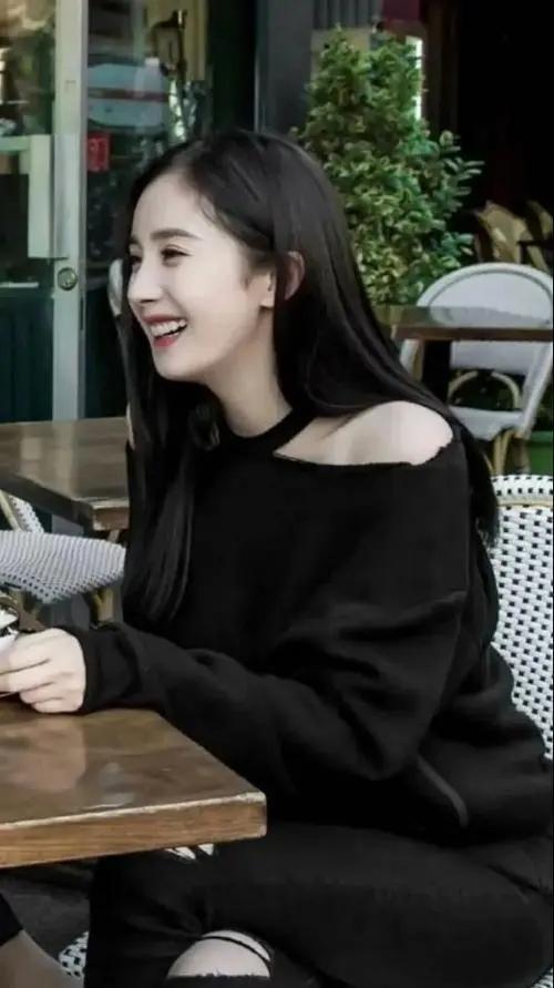 唐人影视旗下艺人名单，唐人影视旗下艺人排名（欢瑞世纪为什么和唐人一样留不住人）