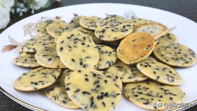 鸡蛋薄饼的做法，鸡蛋饼的做法（鸡蛋薄饼学会这样做）