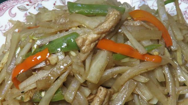白萝卜要焯水吗，白萝卜馅饺子的萝卜要不要焯水（先焯水还是直接炒）