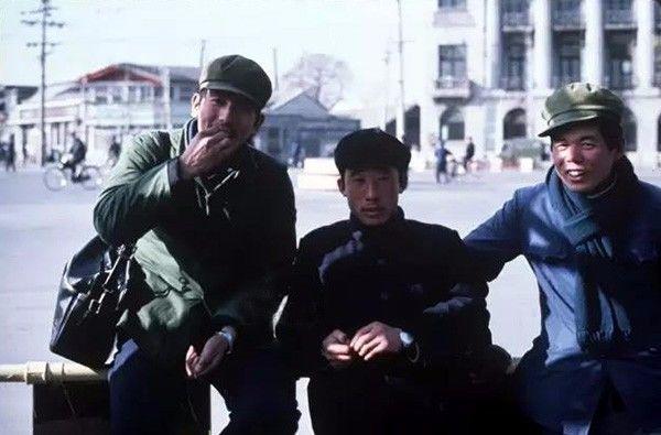 1981年属鸡人永远最旺的数字，1981年属鸡的幸运数字和颜色（时光记忆：1981年的中国）