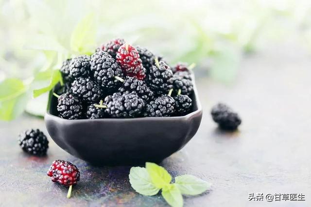 十大补气血的食物推荐，十大补气血的食物推荐吃（真正补血的是这8种食物）