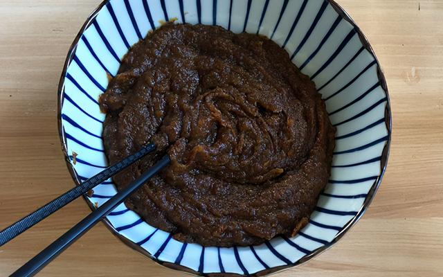 枣泥怎么做糕点，如何制作枣泥糕（传统美食枣泥糕）