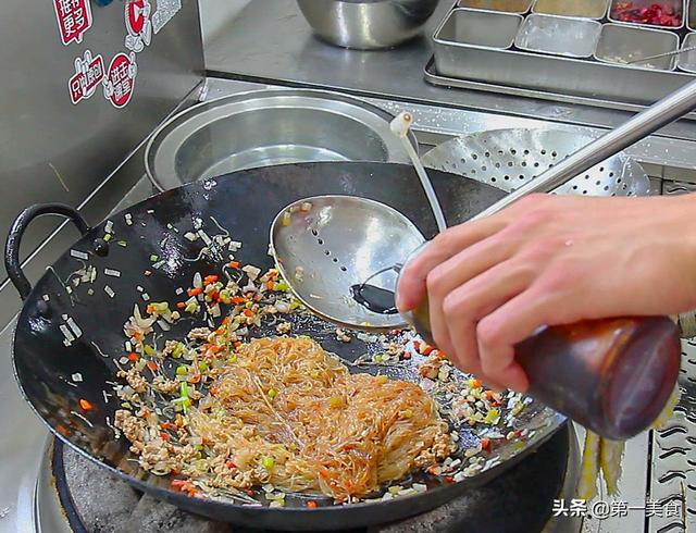 肉沫粉条简单做法，肉末粉条做饭（生熟一致色泽均匀还入味）