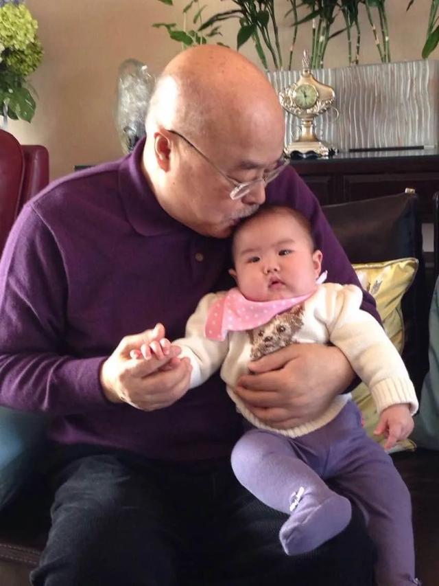 凤凰卫视美女私房菜,沈星老公陈伟胜照片(梁茵:纪念阮先生)