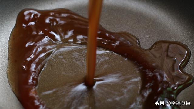 番茄酱酸甜排骨的做法，酸甜排骨用什么番茄酱（教你在家做茄汁排骨）