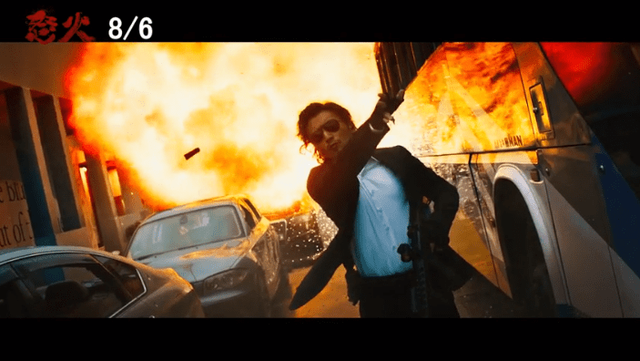 谢霆锋甄子丹合影，直言：近十年最满意的影片