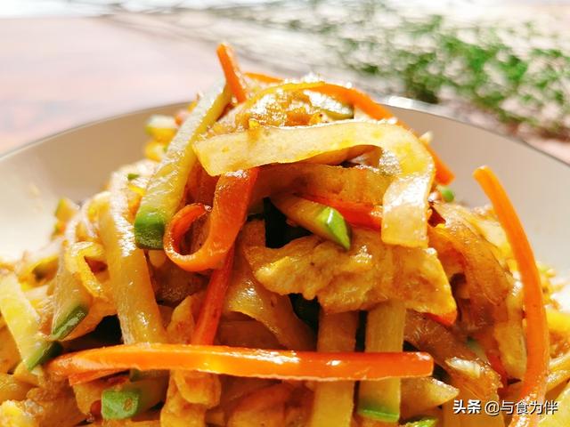 长子炒饼的家常做法，一顿饭简单不费事