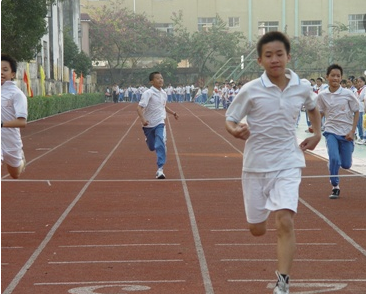 运动会加油稿50字，运动会加油稿50字集合（一份来自小学生的春季田径运动会广播加油稿大全）