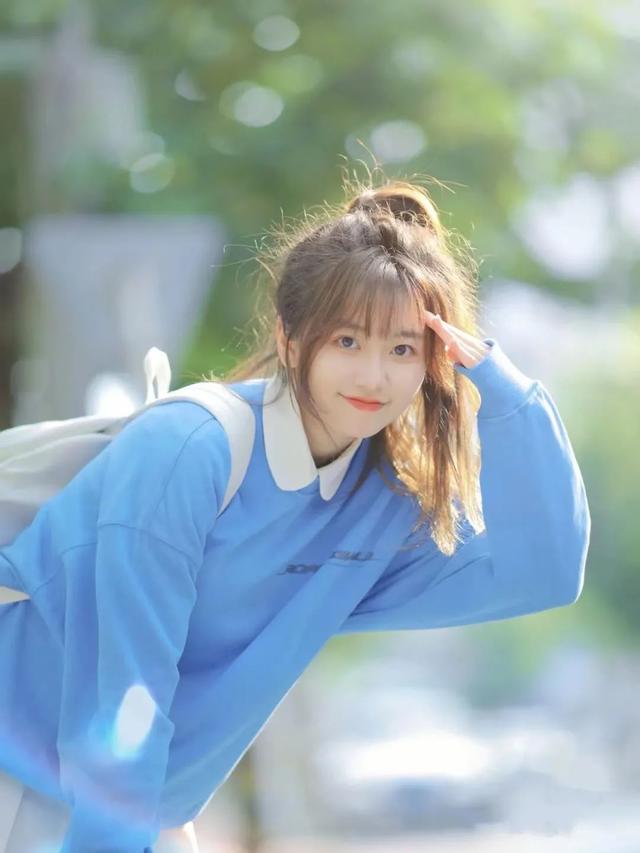 什么发型显脸小显年轻，适合瘦脸的发型（简单易打理的4款发型）