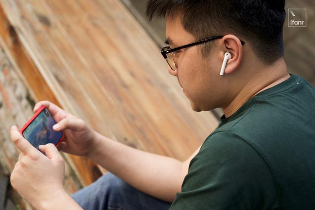 苹果耳机airpods一代测评，评测：看不出是新款