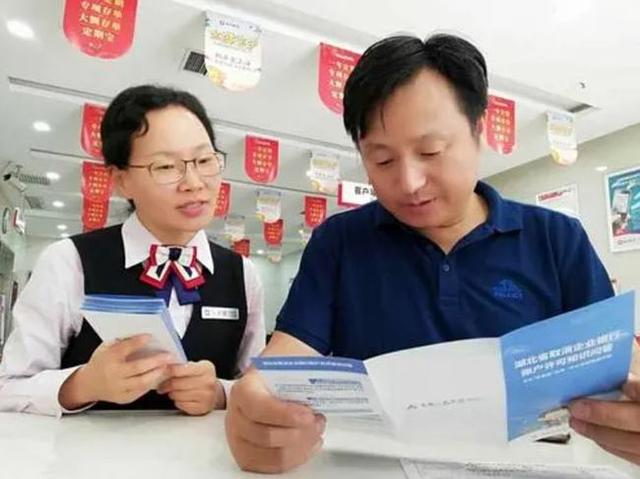 部队文职为什么离职率高，部队文职后悔死了（高薪工作为何留不住人）