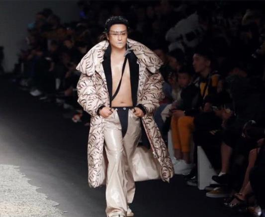 小虎队成员分别是谁，小虎队成员分别是谁啊（小虎队32年）