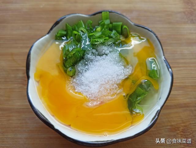 各种烙饼的做法，各种烙饼的做法大全（“末伏烙饼摊鸡蛋”）