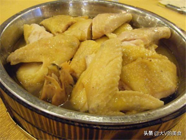 清蒸鸡的做法，清蒸鸡的做法及配料（简单上手菜做出不一样的味道）