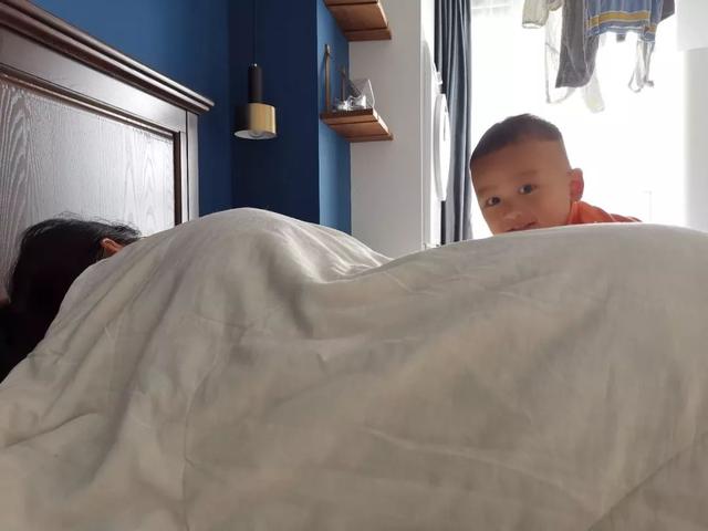 驼毛被子的优缺点，驼绒好还是羽绒被好_驼绒和羽绒被哪个好（五种常见材质被芯全方位对比）