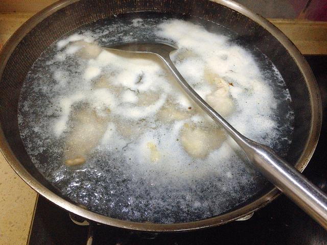 麻辣鸡腿的做法，麻辣鸡爪的制作方法和配料（鸡腿做成“麻辣鸡丝”）