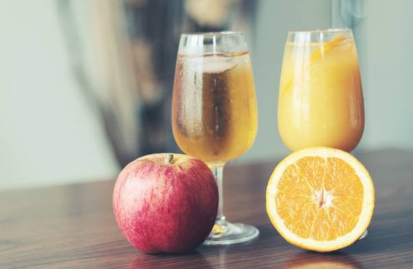 去冰和常温有什么区别，奶茶去冰和常温是一个意思吗（去冰为什么饮料还是冰的）