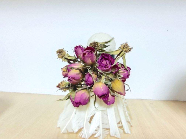 鲜花如何做成干花，如何把鲜花做成干花（快死的鲜花别急着扔）