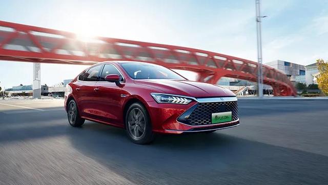 混合动力汽车价格表，混合动力报价（推荐3款混合动力轿车）