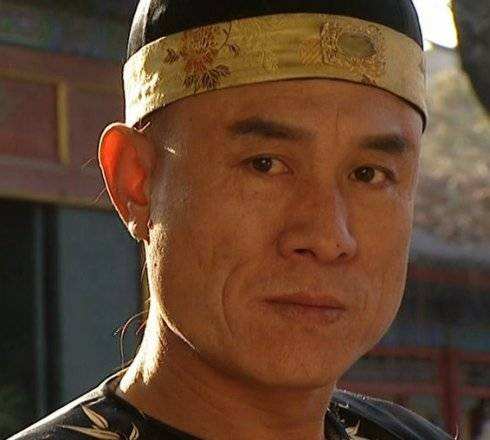 如《欢乐英雄》《夜盗珍妃墓》《西行囚车》《七七事变》《雍正王朝》