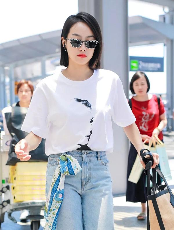 丝巾的18种系法，小丝巾的系法（丝巾12种另类系法）