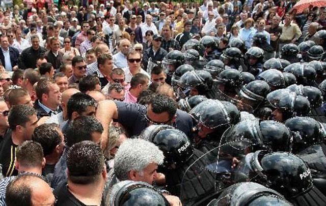 阿尔巴尼亚人口，阿尔巴尼亚有多穷（举国传销、政府跑路）