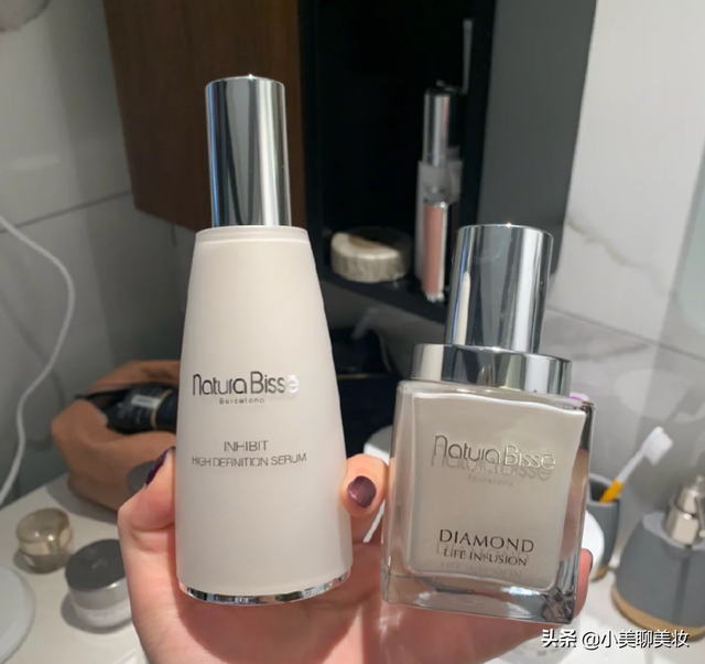 雅诗兰黛护肤品怎么样，雅诗兰黛怎么样（别再说什么雅诗兰黛、SK2了）