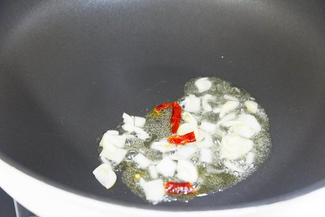 贡菜是不是莴笋，贡菜和莴笋有什么区别（一种曾经的朝廷贡菜）