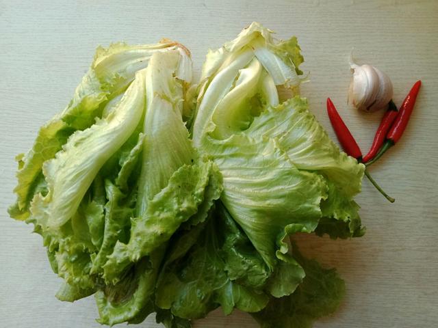 生菜的做法大全，10分钟就做好的油淋生菜（蚝油生菜的做法大全）