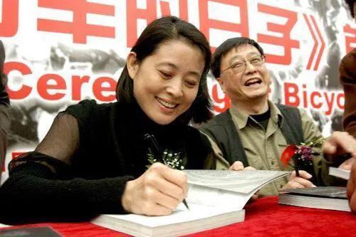 倪萍的故事：3婚两娃，与郭达最可惜，和陈凯歌同居4年丢失自尊
