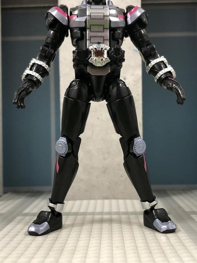 ps怎么镜像翻转，ps里怎么镜像翻转（装动镜世界版假面骑士时王登场）