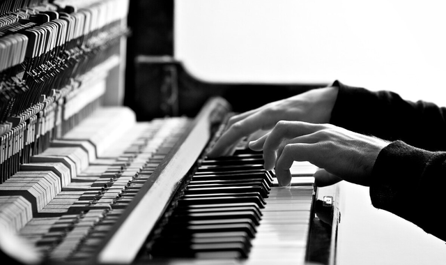 钢琴入门自学教程，钢琴入门自学教程软件（浅谈学习钢琴入门的方法）