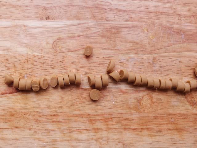 珍珠煮多久才彻底熟透，如何煮珍珠奶茶的珍珠（做法竟如此简单）