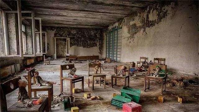 墨西哥娃娃岛太诡异，挂着上千个破烂娃娃，没人知道它们从哪里来
