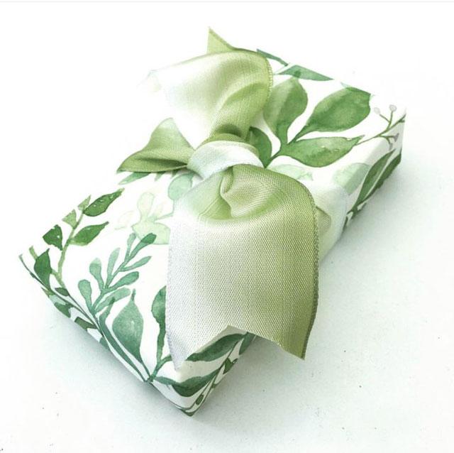 圣诞苹果包装方法，圣诞苹果的包装方法（让你的圣诞礼物别具心裁）