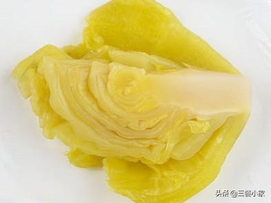 猪肚汤的做法，猪肚红枣花生汤（适合春寒暖胃的咸菜猪肚汤）