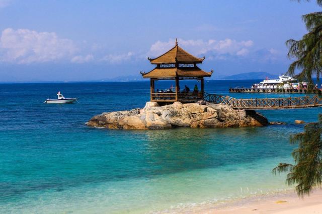 为什么大家纷纷逃离三亚，原住民和外地人纷纷出逃