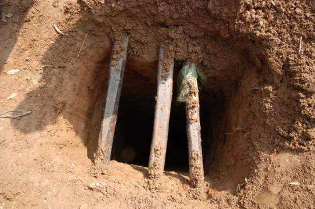 盗墓口诀是什么，盗墓笔记盗墓的口诀（他们定眼一看就知哪里有大墓）