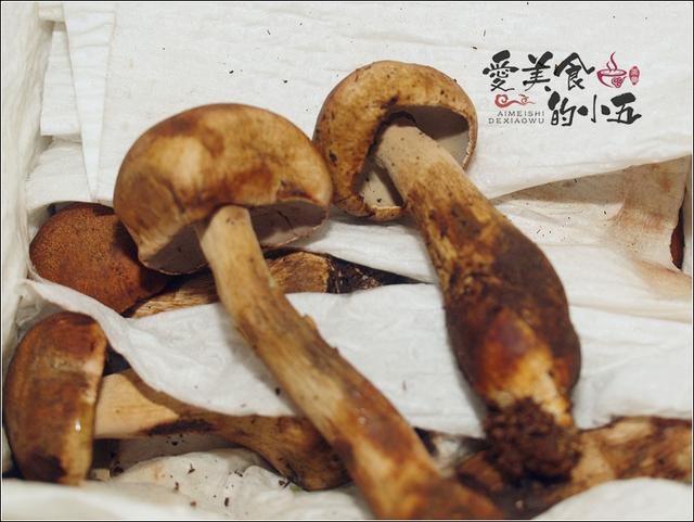 牛菌菇怎么做才好吃，只要将它炒熟即可